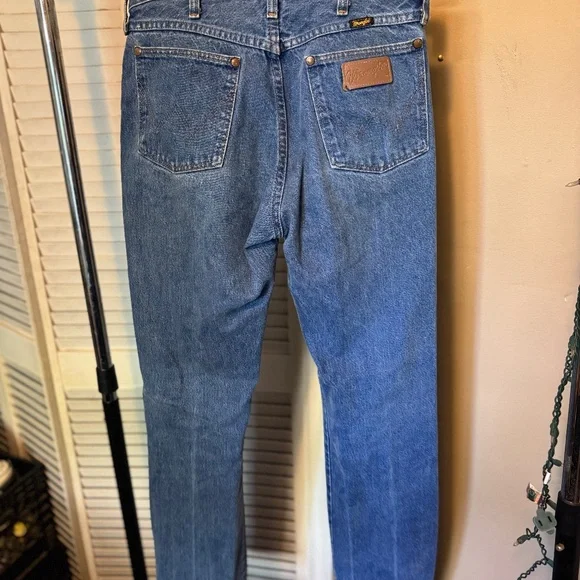 Wrangler Jeans - Picture 3 of 5